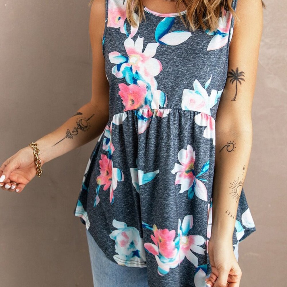 NWT Sleeveless Floral Print Babydoll Tank Top Grey/Blue Medium